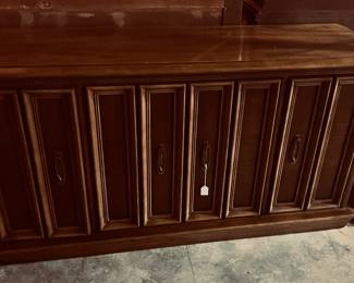 Fabulous MCM dresser!