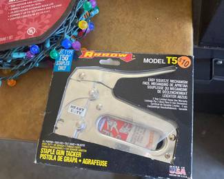 Staple gun