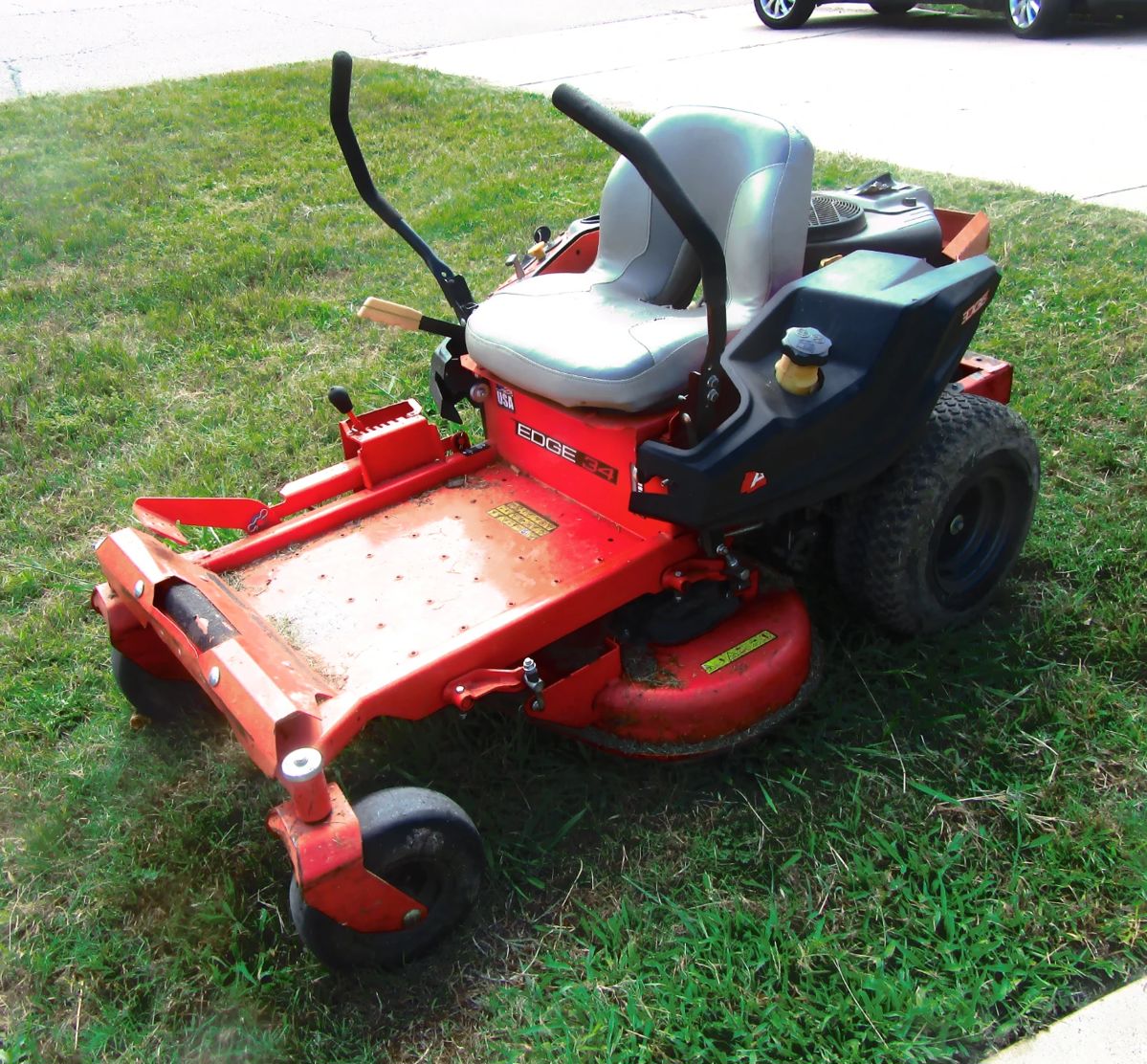 2nd photo of same mower.