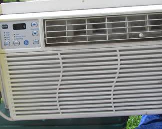 Working 110v air conditioner, we have turn it on and it does get real cold.