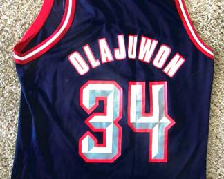 Olajuwon Rockets player # 34