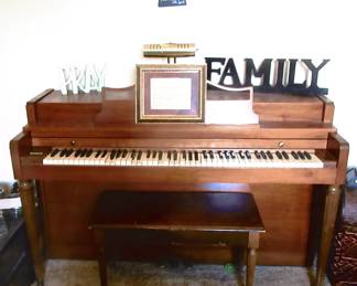 Howard Spinet piano, doe need TLC, selling as shown.