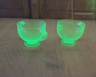 Vaseline Glass cream and sugar