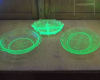 Vaseline Glass dishes