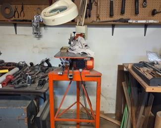 Hegnar Scroll saw with stand