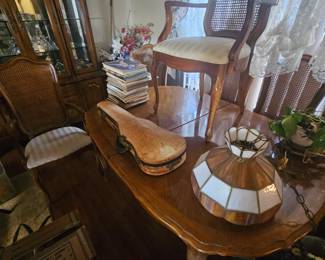 Violin Ethan Allen Table