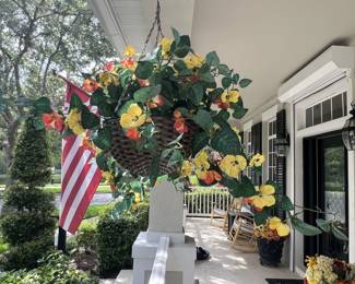 Hanging basket