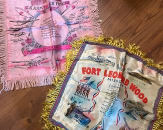 Military sweetheart Pillowcases