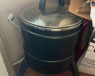 Turkey cooker