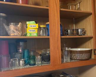 Kitchenware maybe some Pyrex