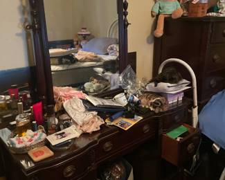 Obviously not sorted yet. Vanity matches dresser and chest of drawers