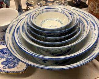 Vintage Chinese porcelain Serving bowls