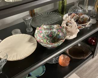 Antique Chinese porcelain bowl decorated in the famille rose medallion