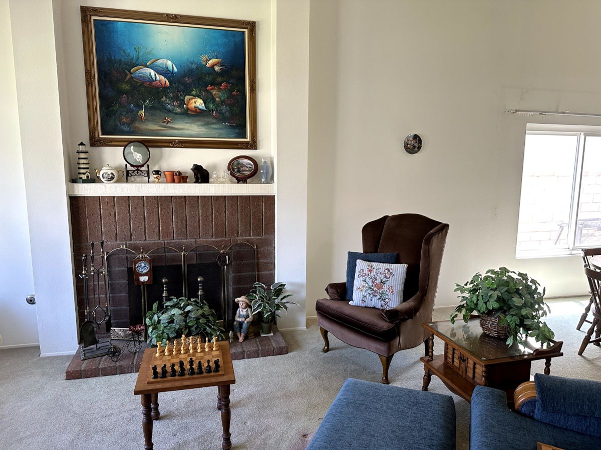 Welcome to our new estate sale in Brea, CA, by SoCal Home Clear Outs.