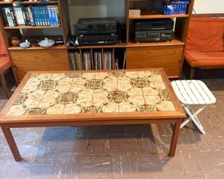 Tile table