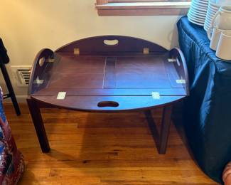 Serving tray with stand