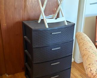 Sterilite 4 drawer storage chest