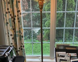 Floor lamp