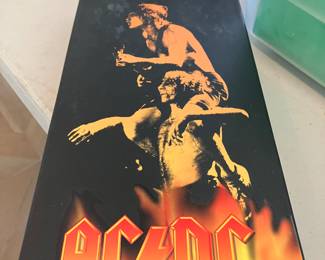 AcDc