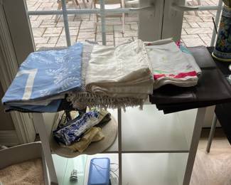 Table clothes place mats and napkins