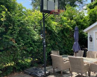 Outdoor table and 6 chairs