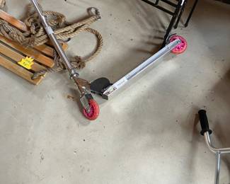 Tree swing razor scooter