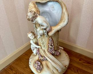 Imperial Aphora Austria Procelain Vase