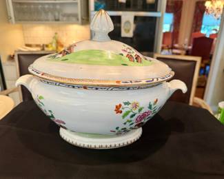 Coalport porcelain peacock pattern soup
Terrene. Owned by Jacqueline Onassis.