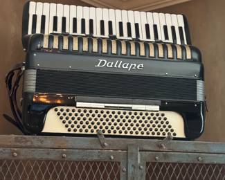 Dallape Accordian