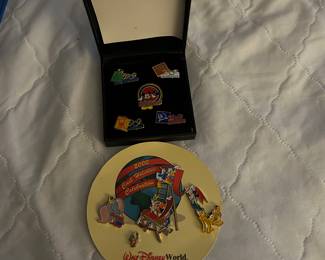 Disney pins