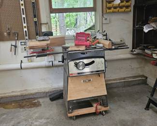 Nice, working table saw. All the extra blades come with purchase.