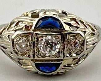 18kt Art Deco diamond and sapphire ring