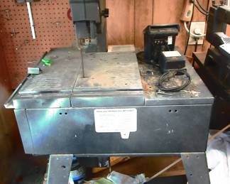 Side view of Craftsman band saw