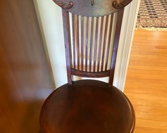 Antique piano chair