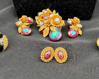 Amazing beautiful costume Jewelry