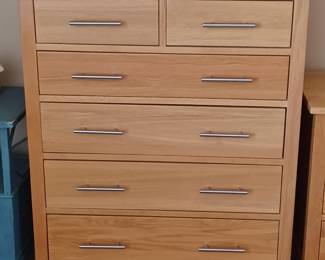 6 dresser