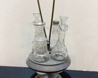 Cruet set