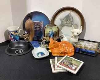 Cat decor