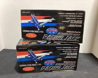 Miniature aluminum racing jacks