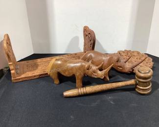 Wood decor, rhinoceroses