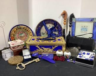 Trinkets & treasures