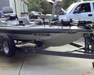 1996 Ranger 340V 17' fiberglass bass boat & Ranger trailer with Magnum 150 HP motor