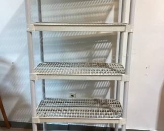 Cortigo shelf