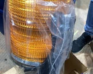 Rotating caution light