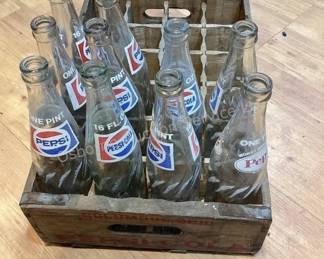 Pepsi-Cola crate & bottles