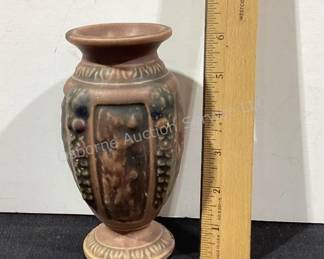 Roseville Florentine vase