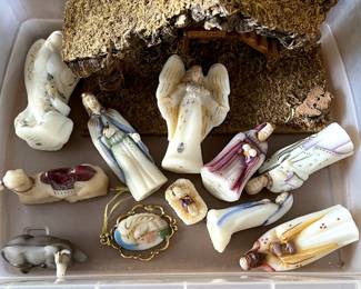 Fenton Art Glass Nativity Set