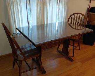 Dining room table with 2 chairs