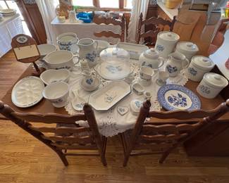 Pfaltzgraff Yorktowne accessory pieces