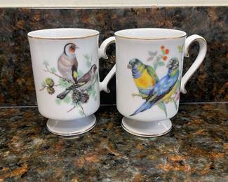 D1 - Set of 5 bird pedestal mugs. Made in Japan. $15